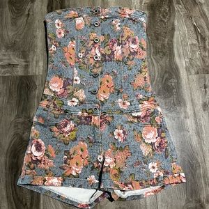 BNWOT denim floral playsuit xs